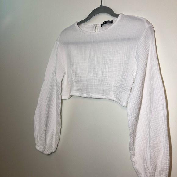 SHEIN WHITE CROPPED LONG SLEEVE - Picture 6 of 8